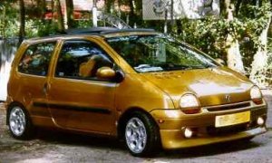 Een gouden auto die Twingo